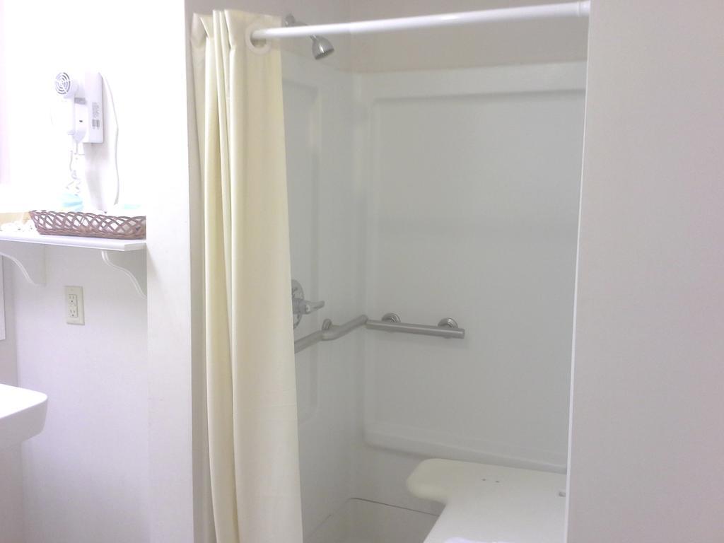 Quality Inn Hamilton Εξωτερικό φωτογραφία
